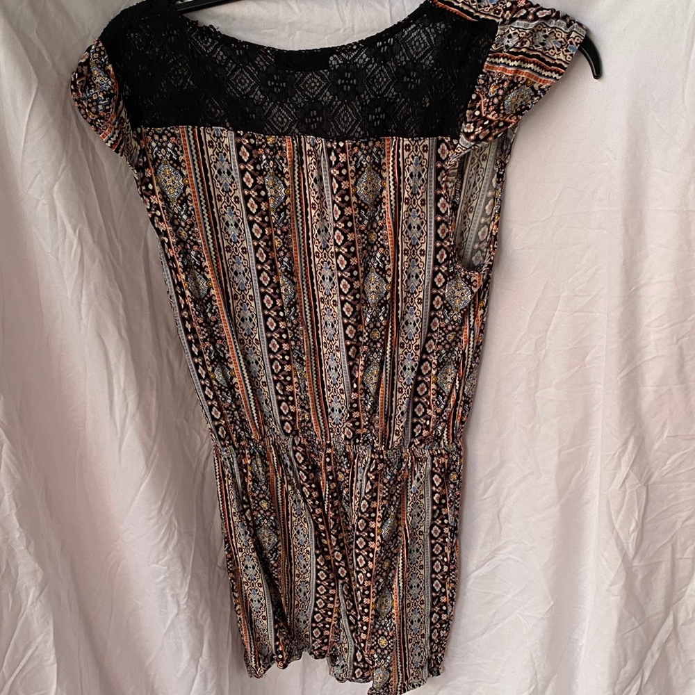 Pattern Romper - Picture 2 of 2